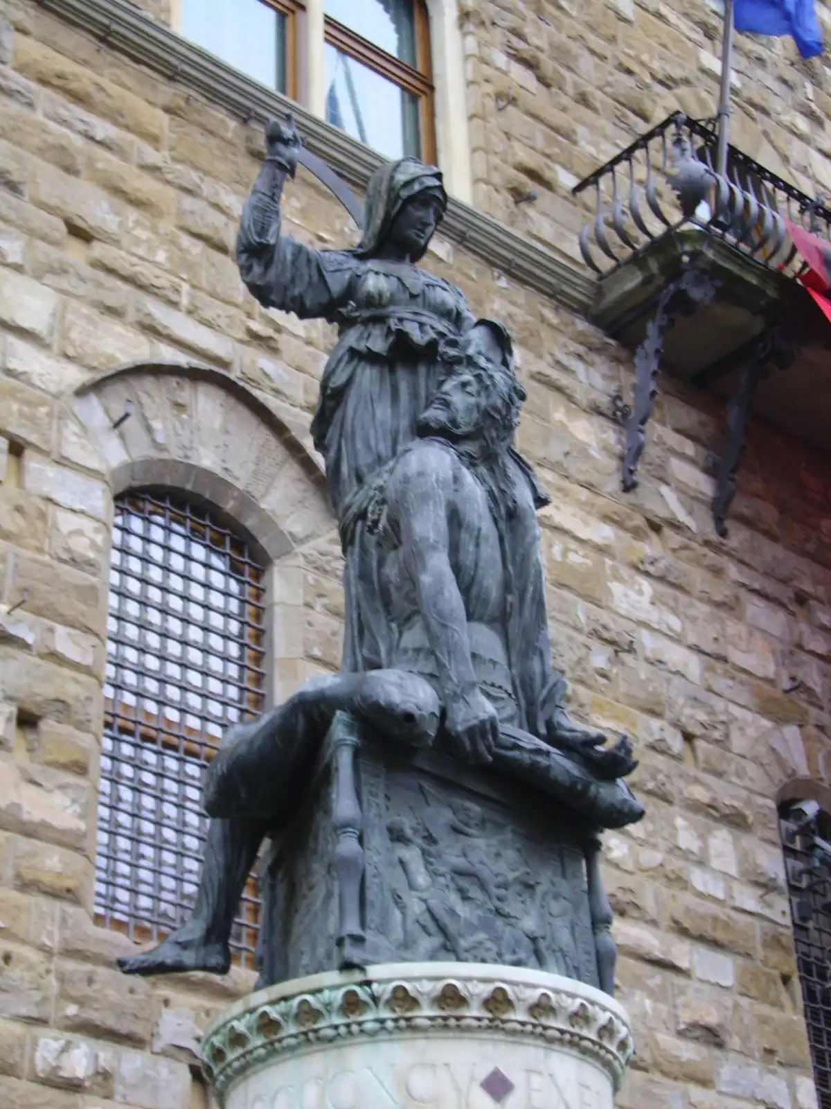 El Judit y Holofernes de bronce de Donatello, la obra que el David sustituyó en la entrada del Palazzo Vecchio