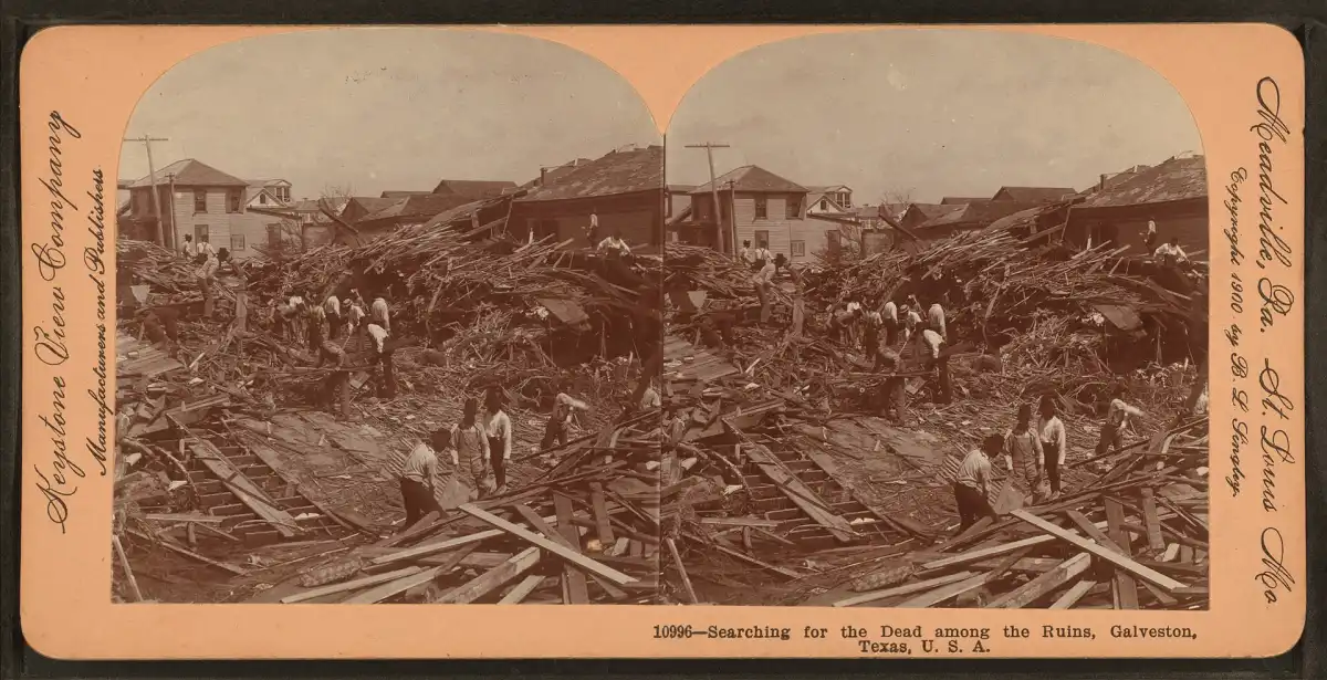 Galveston, Texas, tras el paso del huracán del 8 de septiembre de 1900, el desastre natural más mortífero de la historia de Estados Unidos