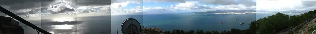 Vista panorámica desde lo alto de la batería Spur, en el Peñón de Gibraltar.
