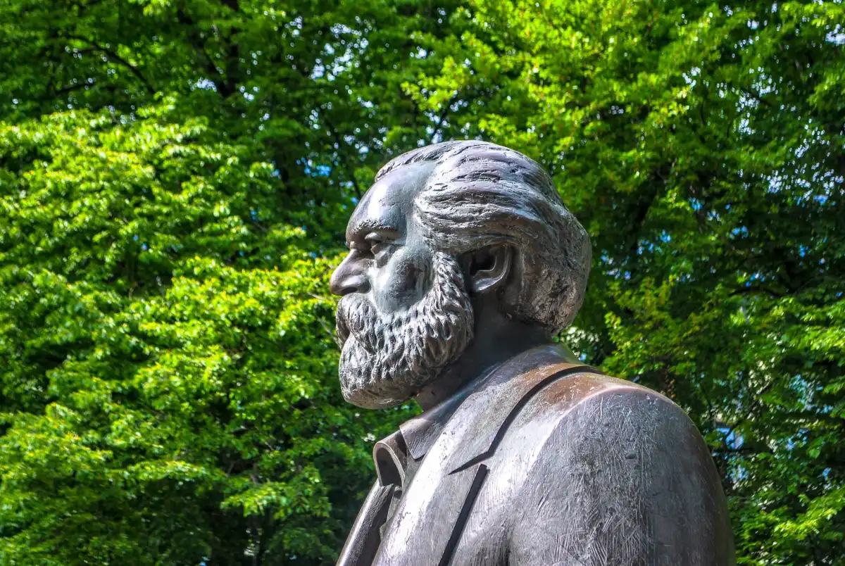 Karl Marx fotografiado en 1875 por John Jabez Edwin Mayall