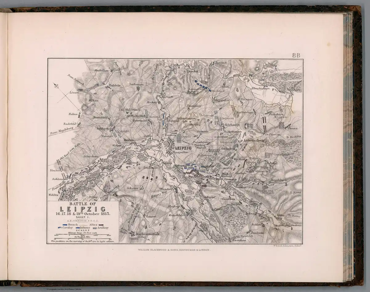 Planos de batalla grabados y coloreados a mano que muestran las posiciones de la caballería, infantería y artillería francesas y aliadas, por W. & A.K. Johnston, Edimburgo.