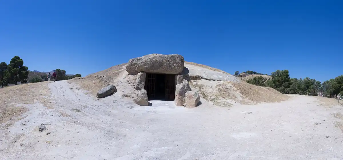 Dolmen de Menga, en el Sitio de los Dólmenes de Antequera.