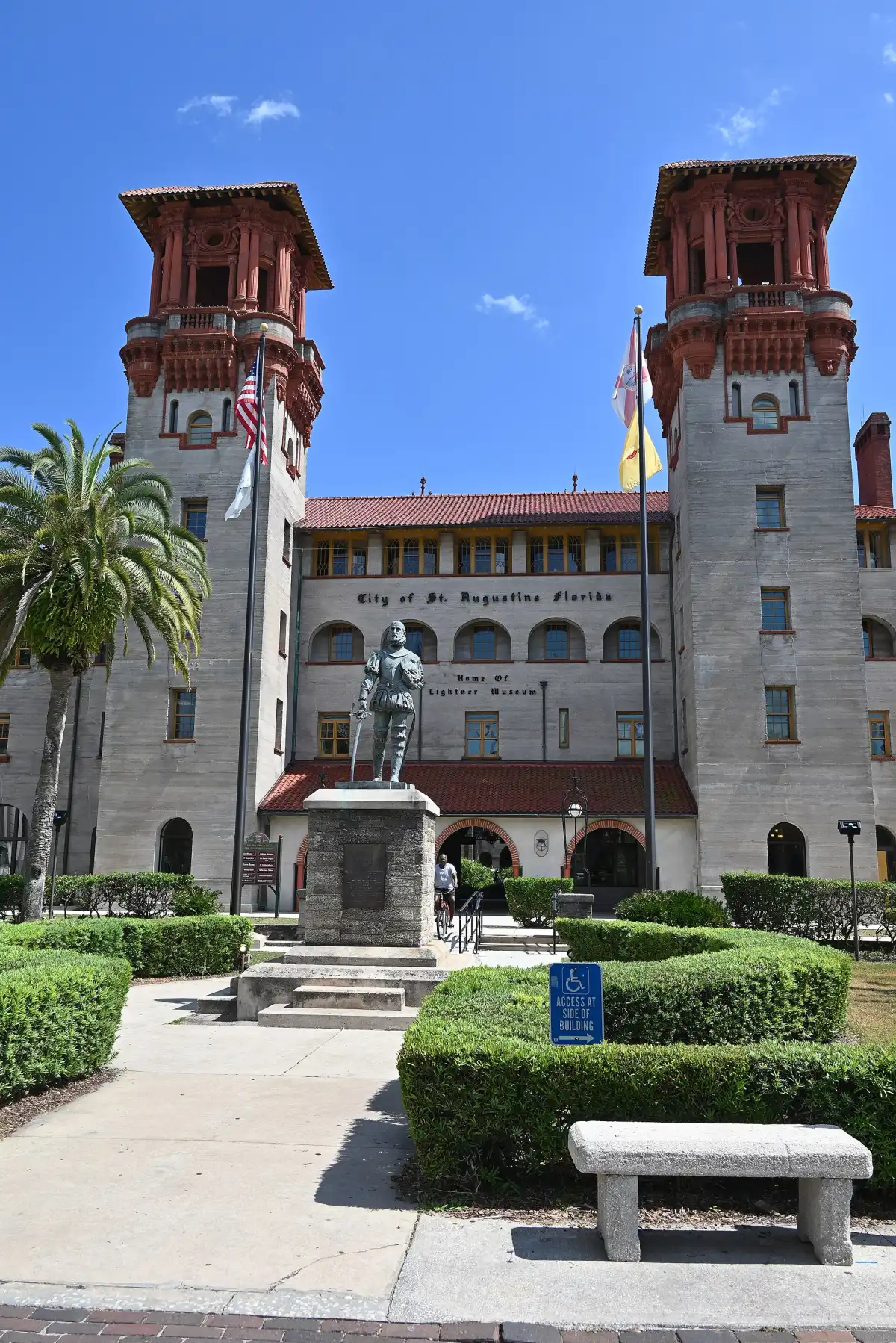 Estatua de Pedro Menéndez de Avilés en San Agustín, la ciudad que fundó en 1565