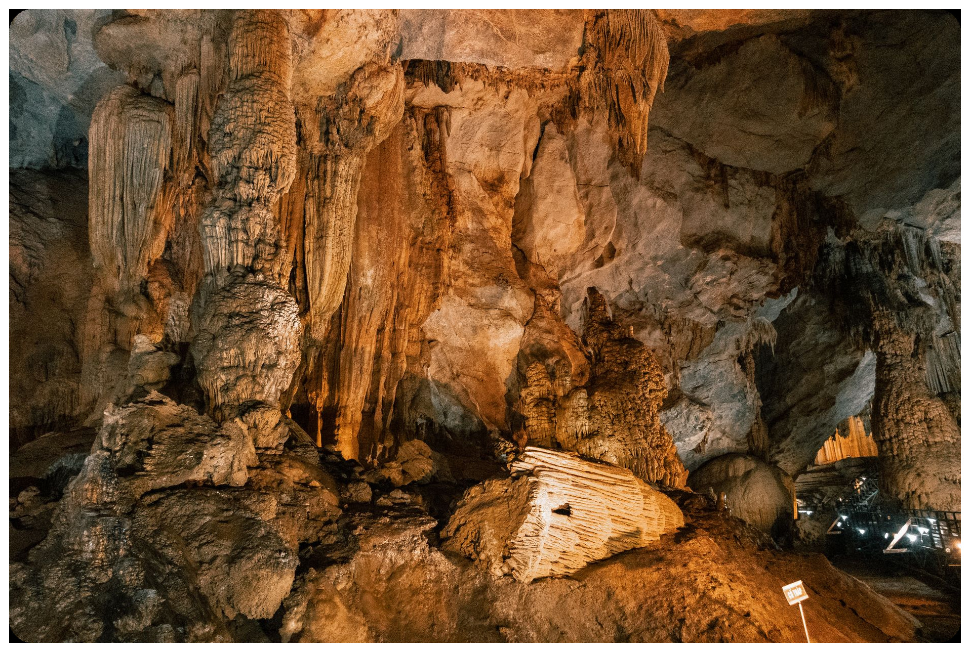 deep well interior showing geological limestone cave formations and water channels demonstrating natural siphon mechanisms